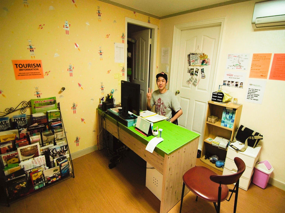 Kimchee Hongdae Guesthouse Seoul Exterior photo