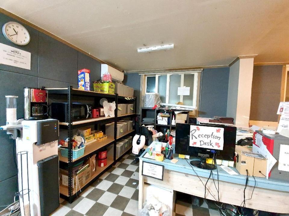 Kimchee Hongdae Guesthouse Seoul Exterior photo